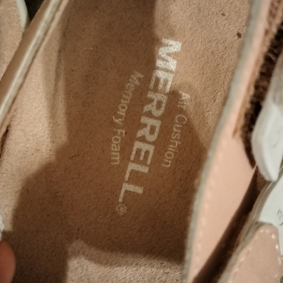 Merrell - Picture 2 of 4